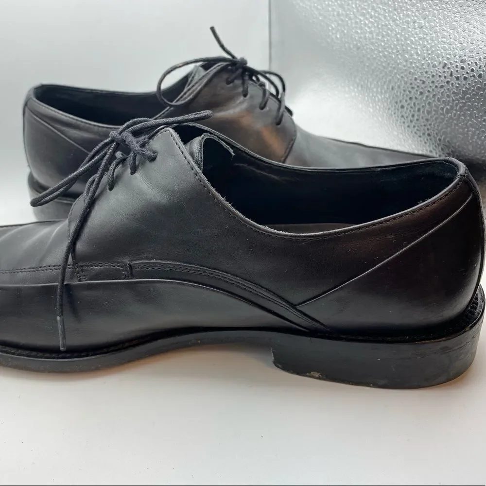 Johnston and Murphy Black lace Oxford